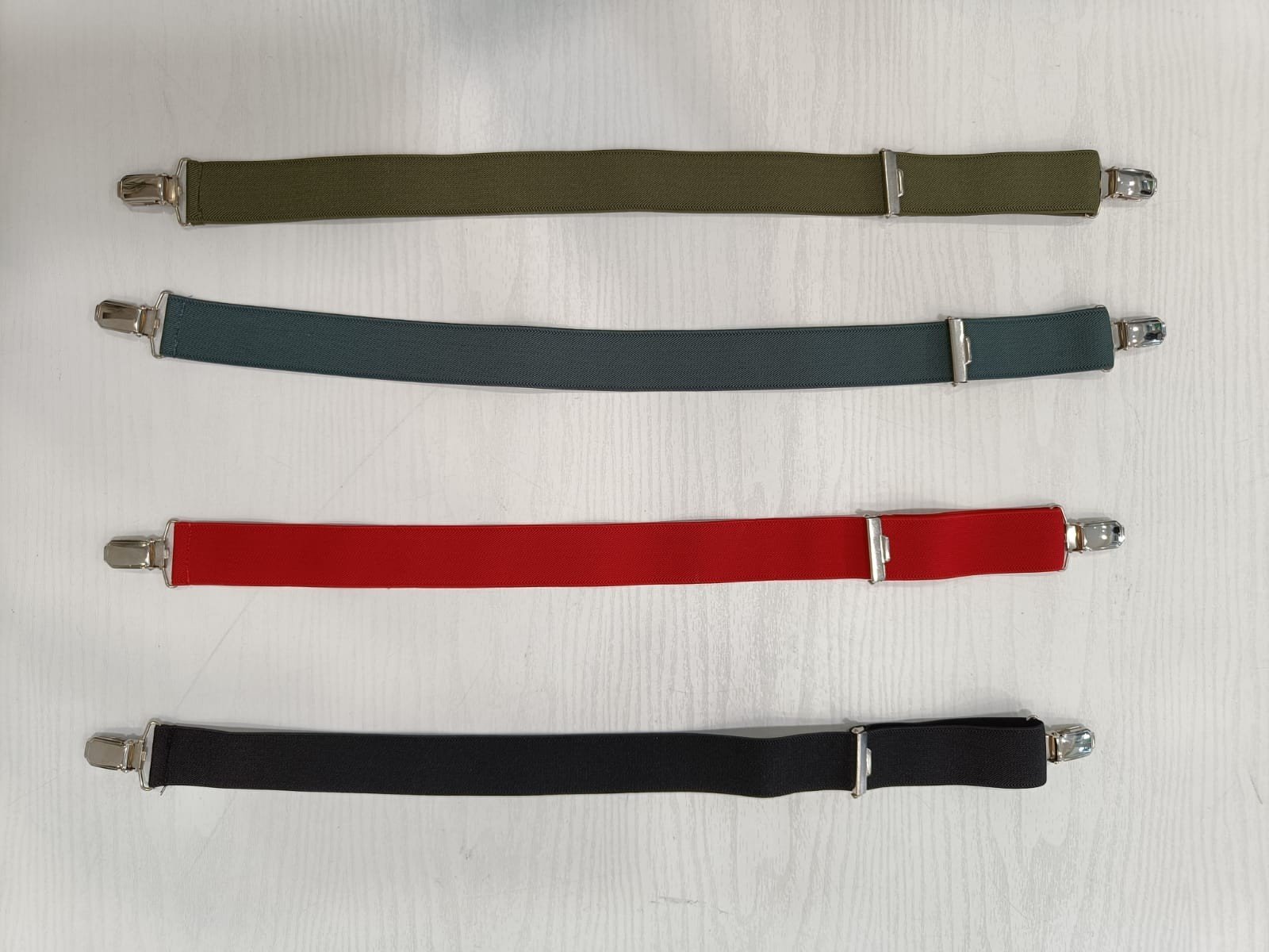 Tirantes eláticos de colores para cuellos delantal
